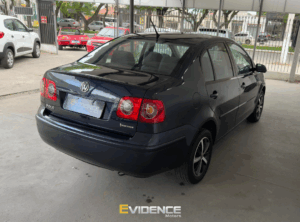 VW – VolksWagen Polo Sedan I MOTION 1.6 Total Flex 4p 2010 Flex - foto 4