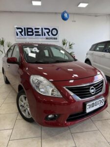 Nissan Versa 2015 — Miniatura 3