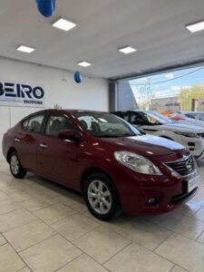 Nissan Versa 2015 — Miniatura 2