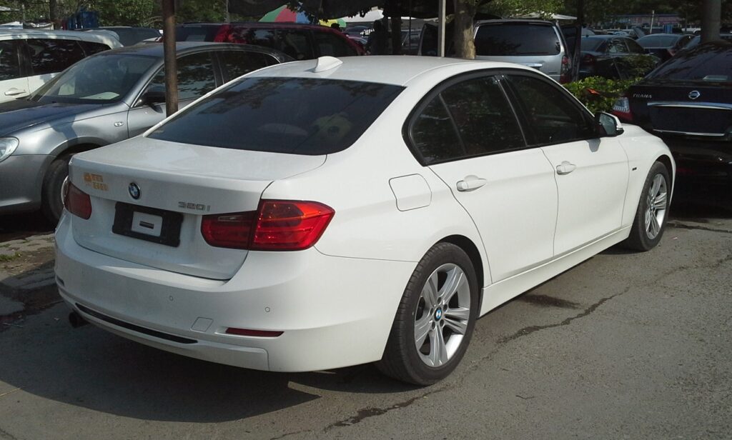 BMW 320i 2022 - Galeria 2
