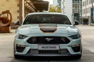 Ford Mustang - foto 4